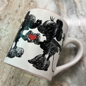 Mickey + Minnie Kissing Disney Coffee Cup